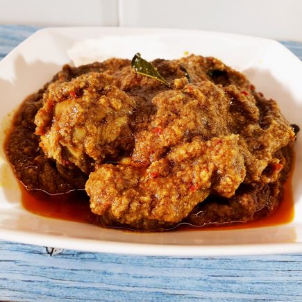 Delicious and rich tasting Chicken Rendang