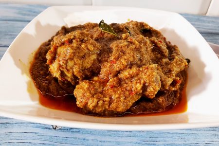 Delicious and rich tasting Chicken Rendang