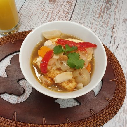 Eggs cooked in tamarind sauce