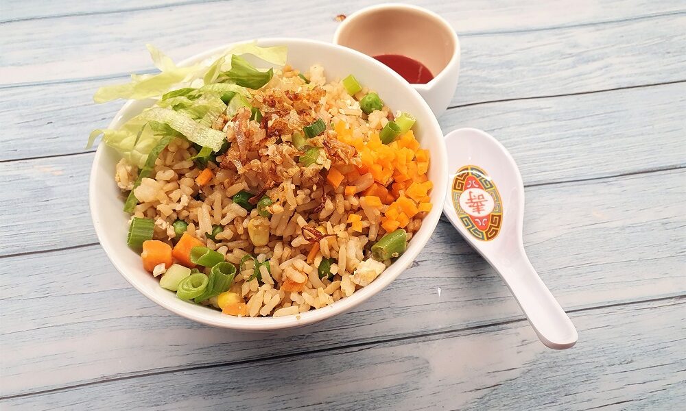 Easy egg Fried rice served for lunch.
