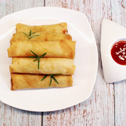 Freshly fried spring rolls served with sweet chillie sauce.